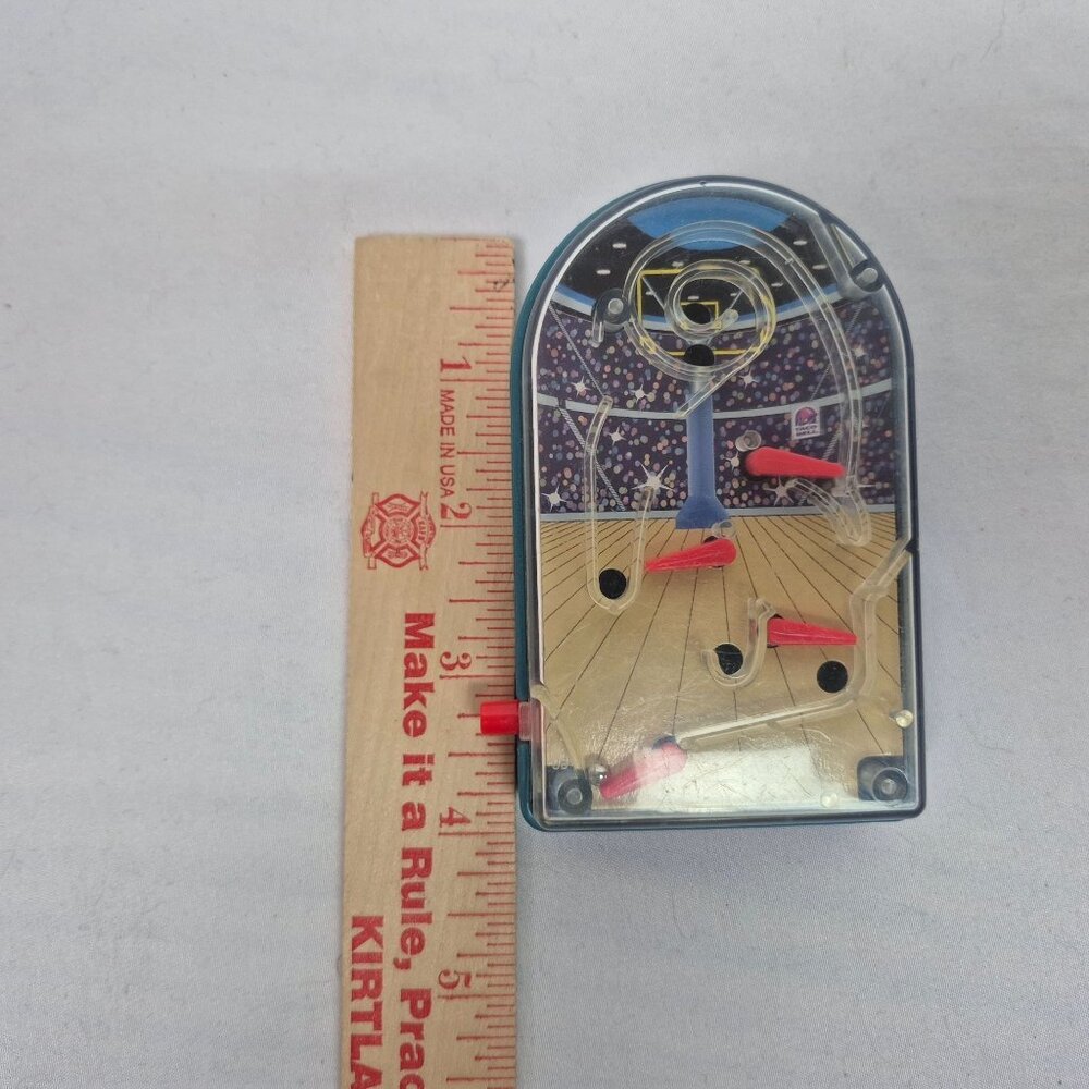 Taco Bell Handheld Pocket Pinball Game 1998 Final Four VTG EXCELLENT CONDITION!! - Picture 7 of 8